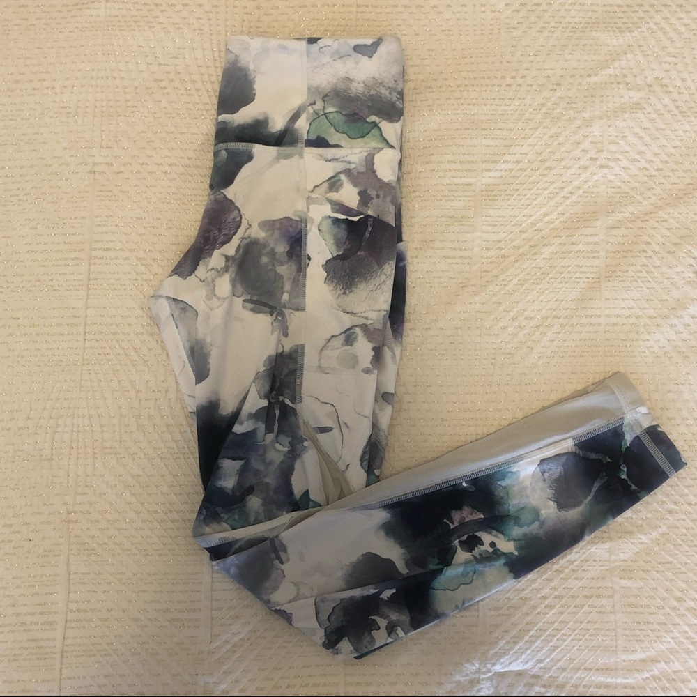 Athleta Watercolor Floral legging - Picture 2 of 5